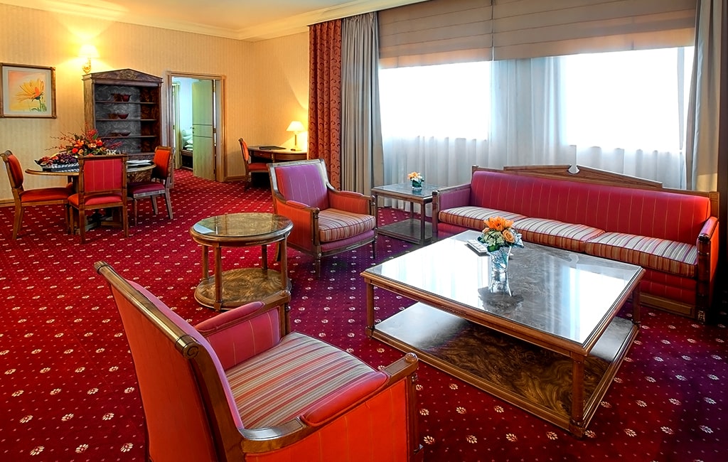 Capitol Hotel Dubai - Nightclub, Arabic Club, Lounge